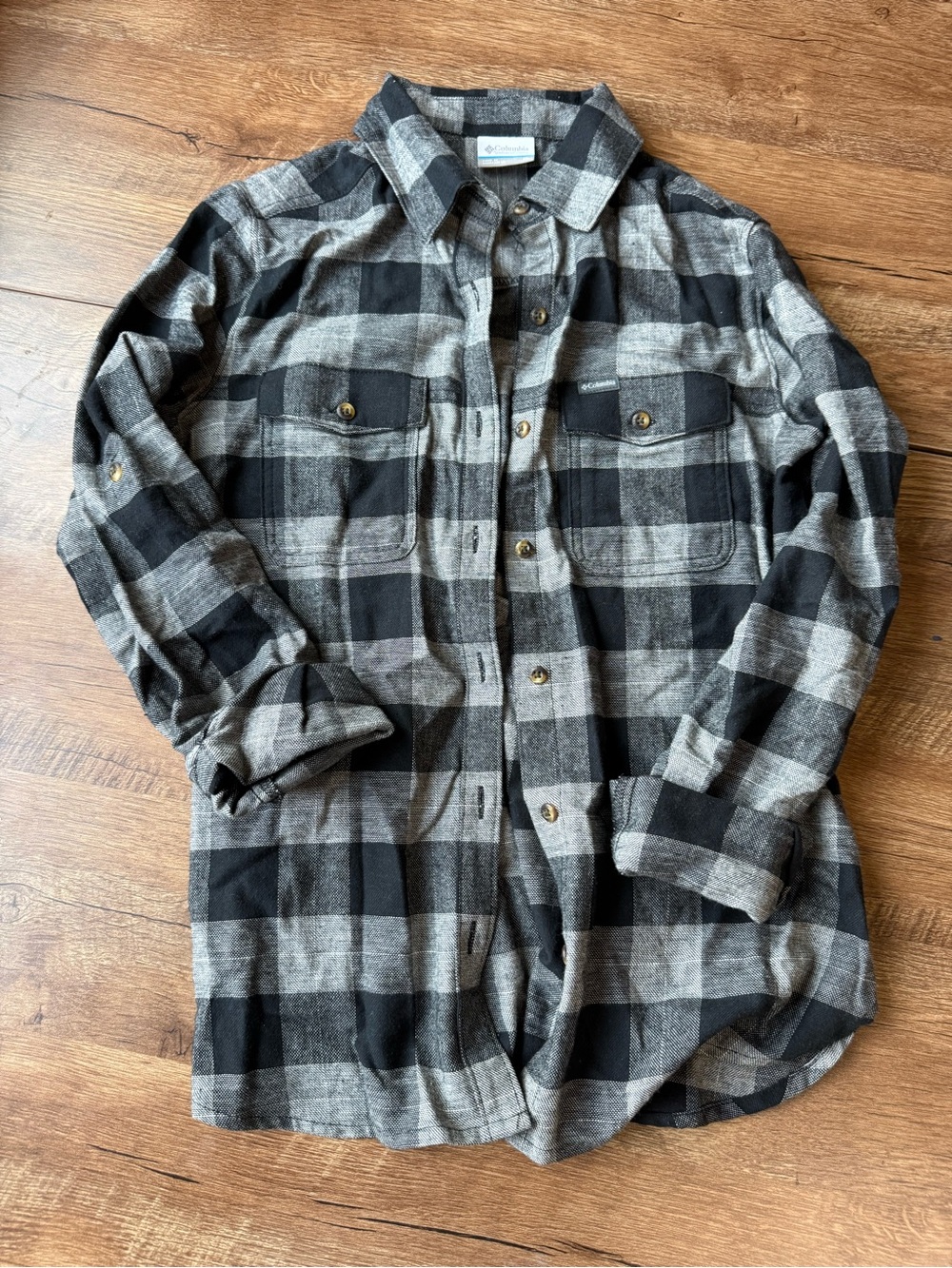 Columbia Black and Gray Plaid Button-Up Flannel Shirt